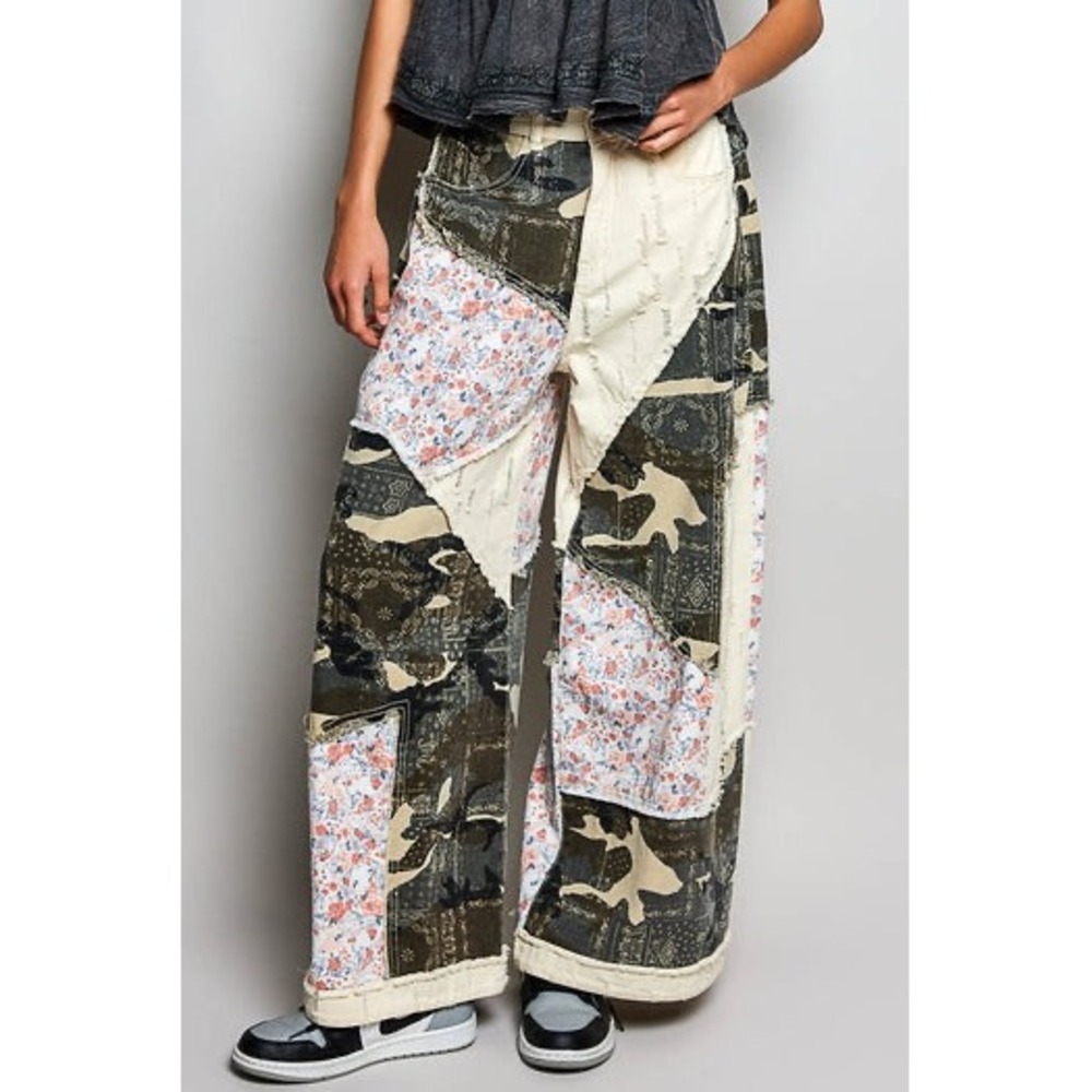 POL Patchwork Pants Womens Medium Camo Floral Bandana Wide Leg Distressed Boho